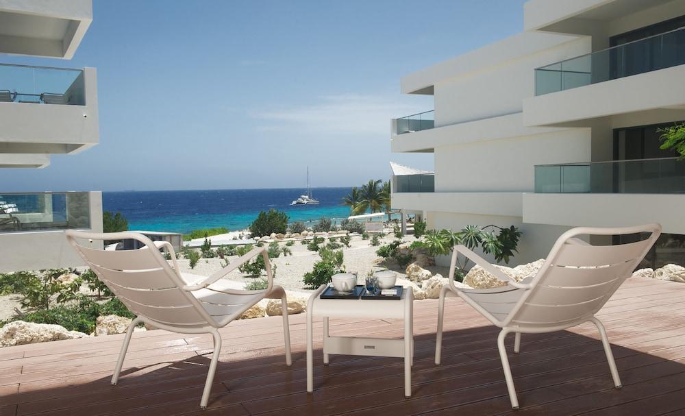 Papagayo Beach Resort (Adults Only) Виллемстад Экстерьер фото