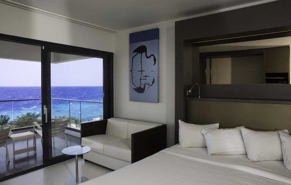 Papagayo Beach Resort (Adults Only) Виллемстад Экстерьер фото