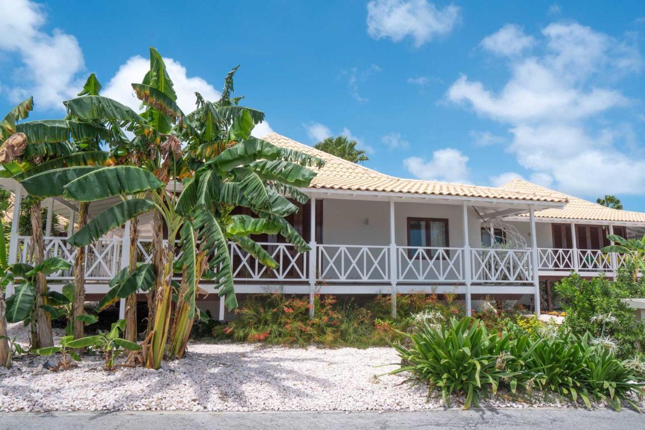 Papagayo Beach Resort (Adults Only) Виллемстад Экстерьер фото