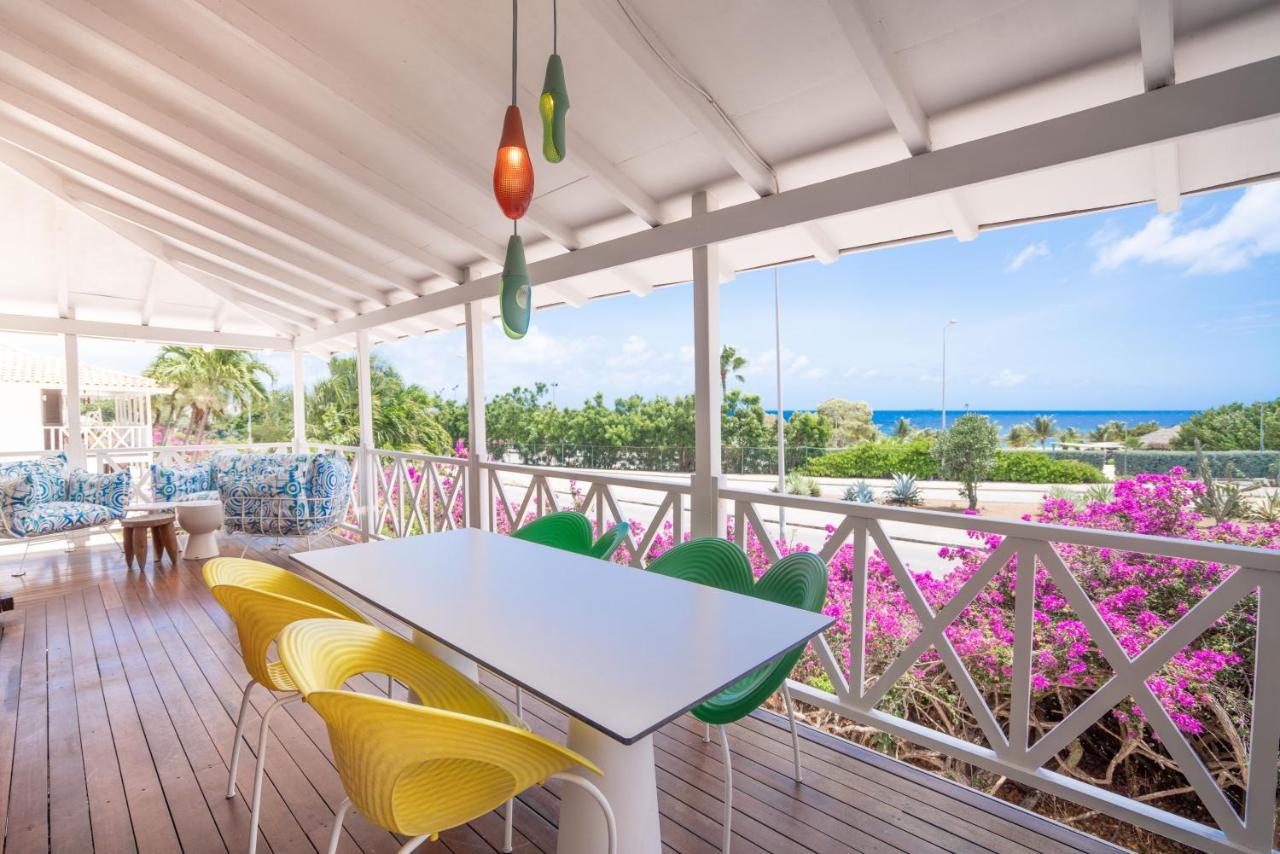 Papagayo Beach Resort (Adults Only) Виллемстад Экстерьер фото