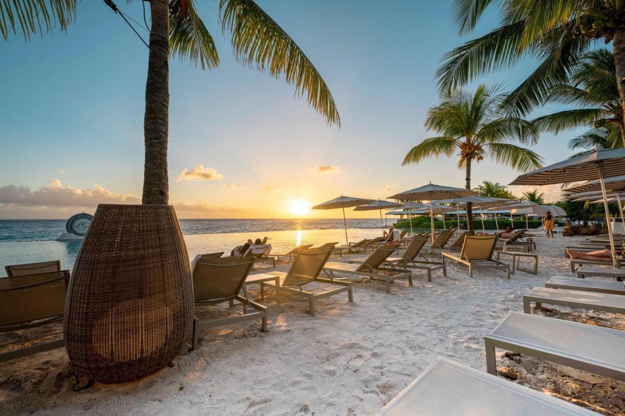 Papagayo Beach Resort (Adults Only) Виллемстад Экстерьер фото
