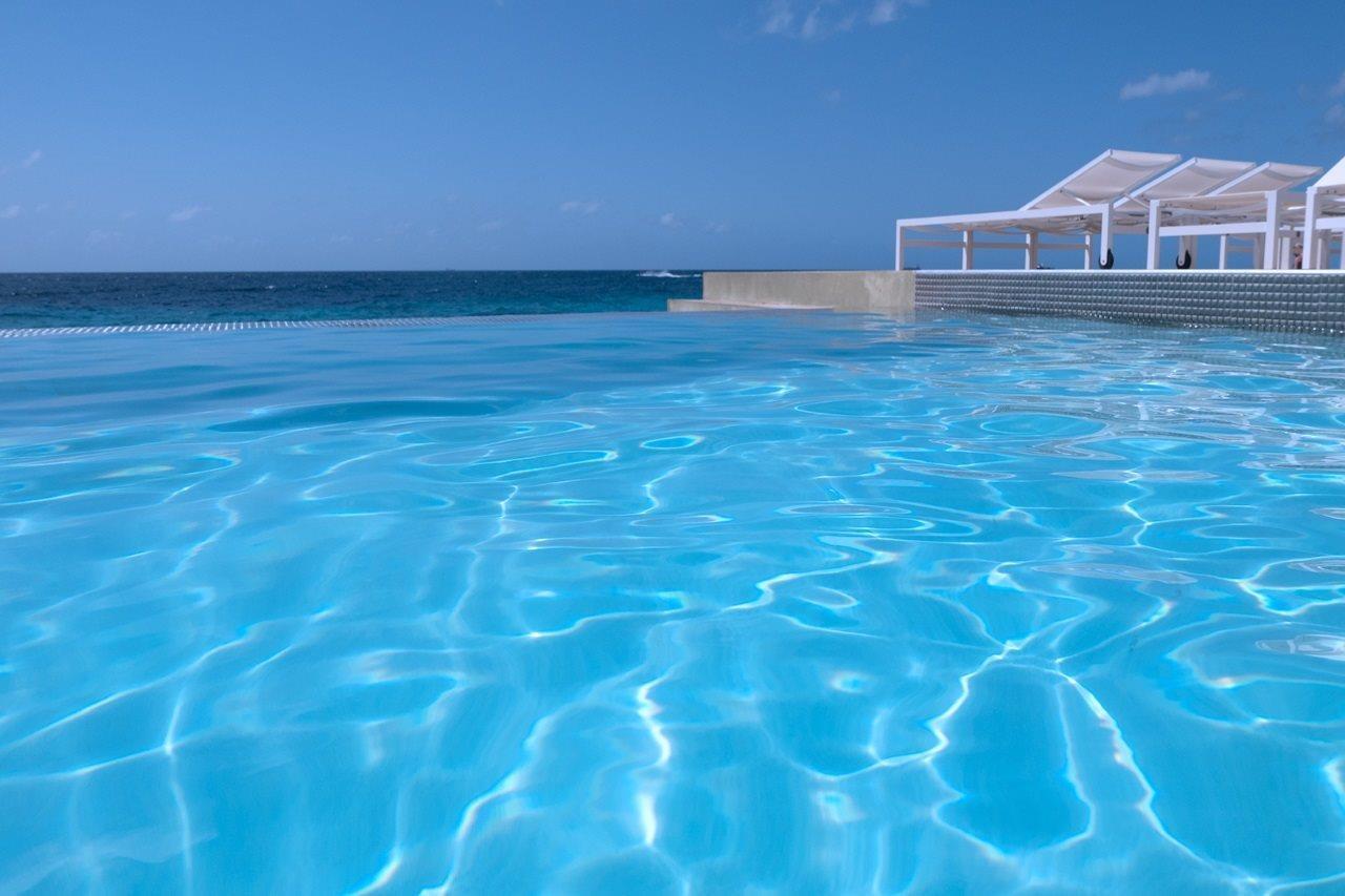 Papagayo Beach Resort (Adults Only) Виллемстад Экстерьер фото