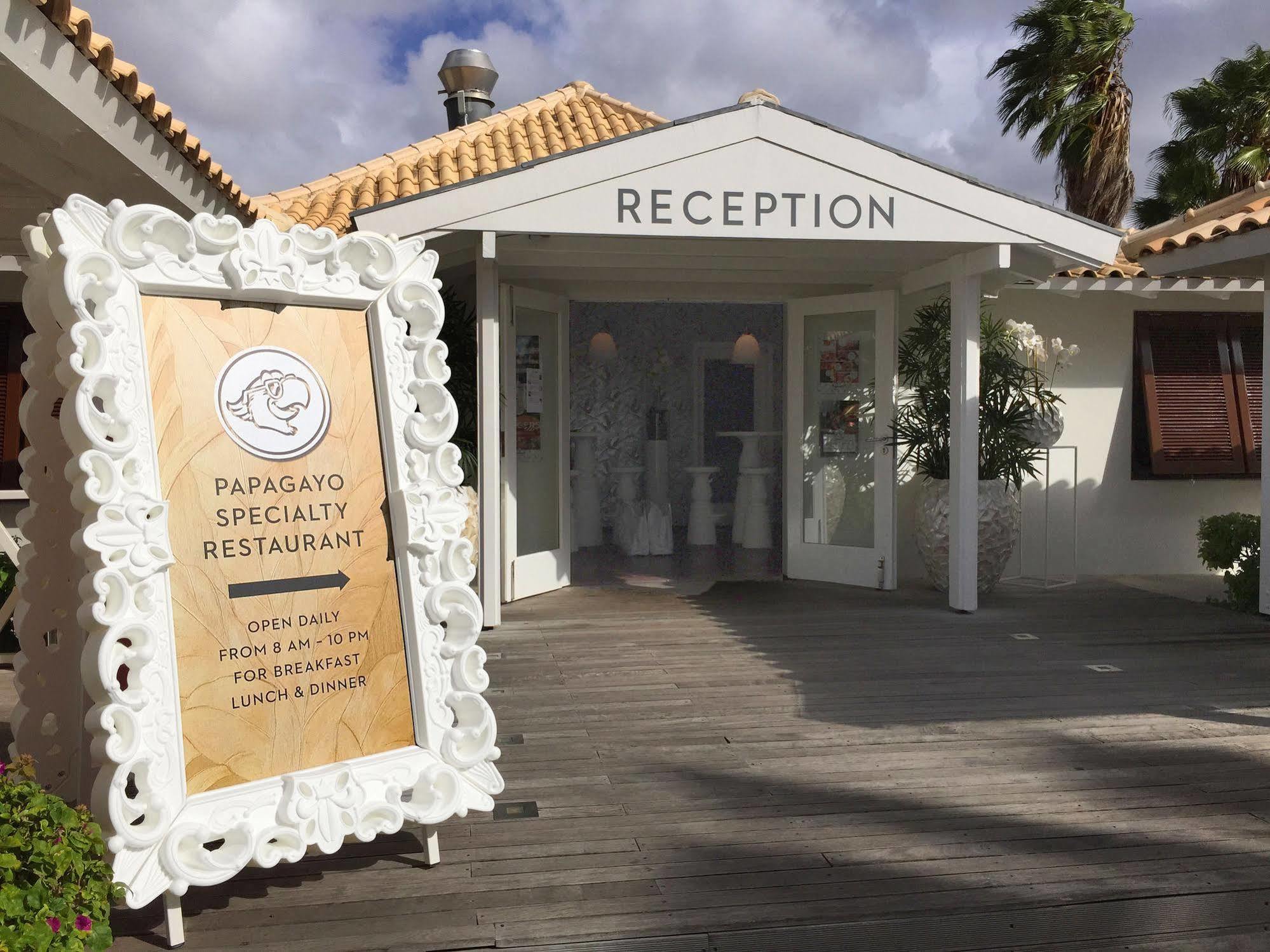 Papagayo Beach Resort (Adults Only) Виллемстад Экстерьер фото