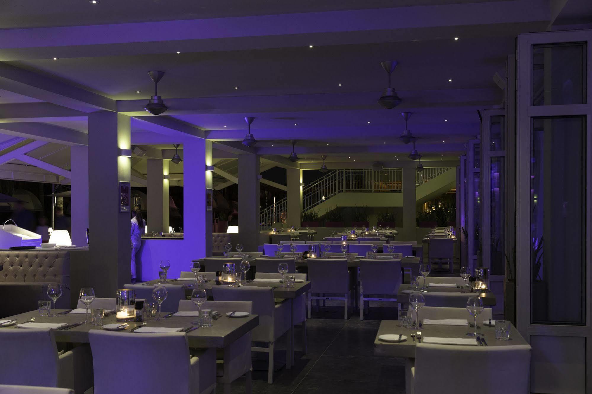 Papagayo Beach Resort (Adults Only) Виллемстад Экстерьер фото