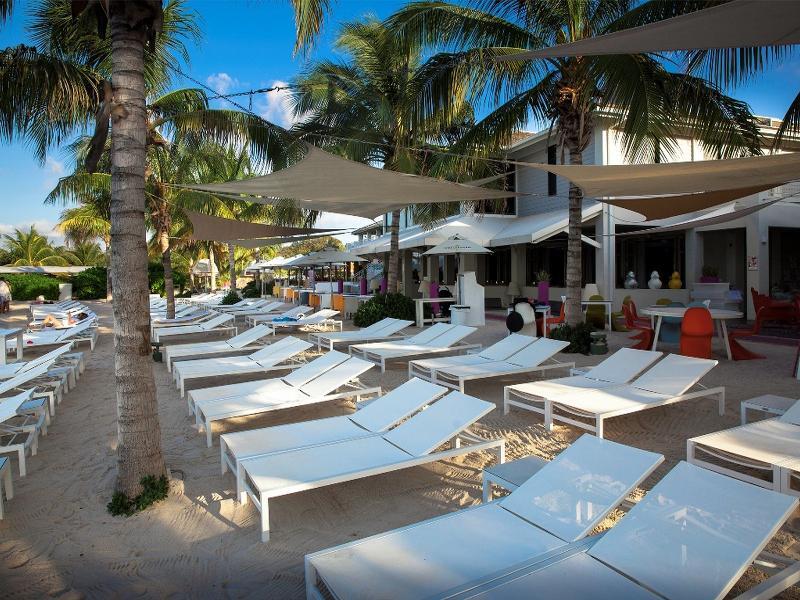 Papagayo Beach Resort (Adults Only) Виллемстад Экстерьер фото
